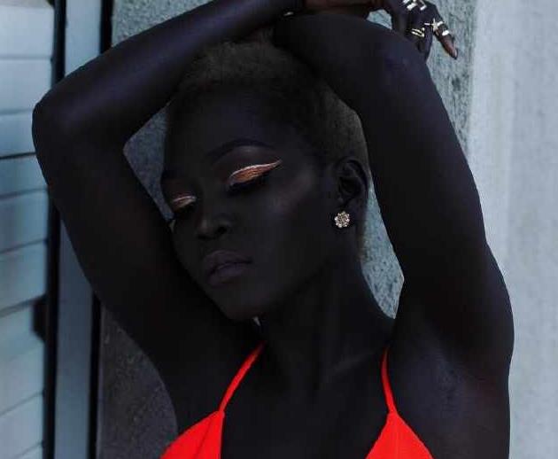 苏丹的黑人模特最近在网上火了起来,美与丑真的与肤色
