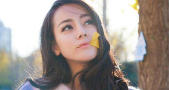 邓伦微博深夜突然发文,评论数瞬间破万,网友:是