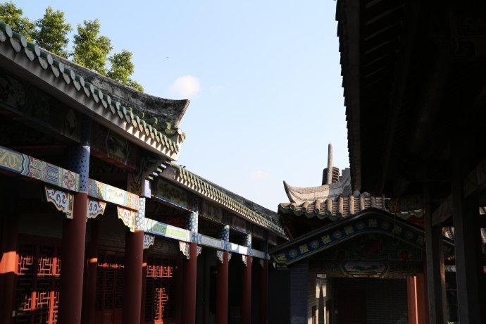 山西普通寺庙深藏15尊“肉身坐佛”, 长期不腐, 专家: 确认是真身