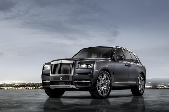 史上最贵SUV降临 霸气外形完胜路虎 奢华内饰宾利都服气了