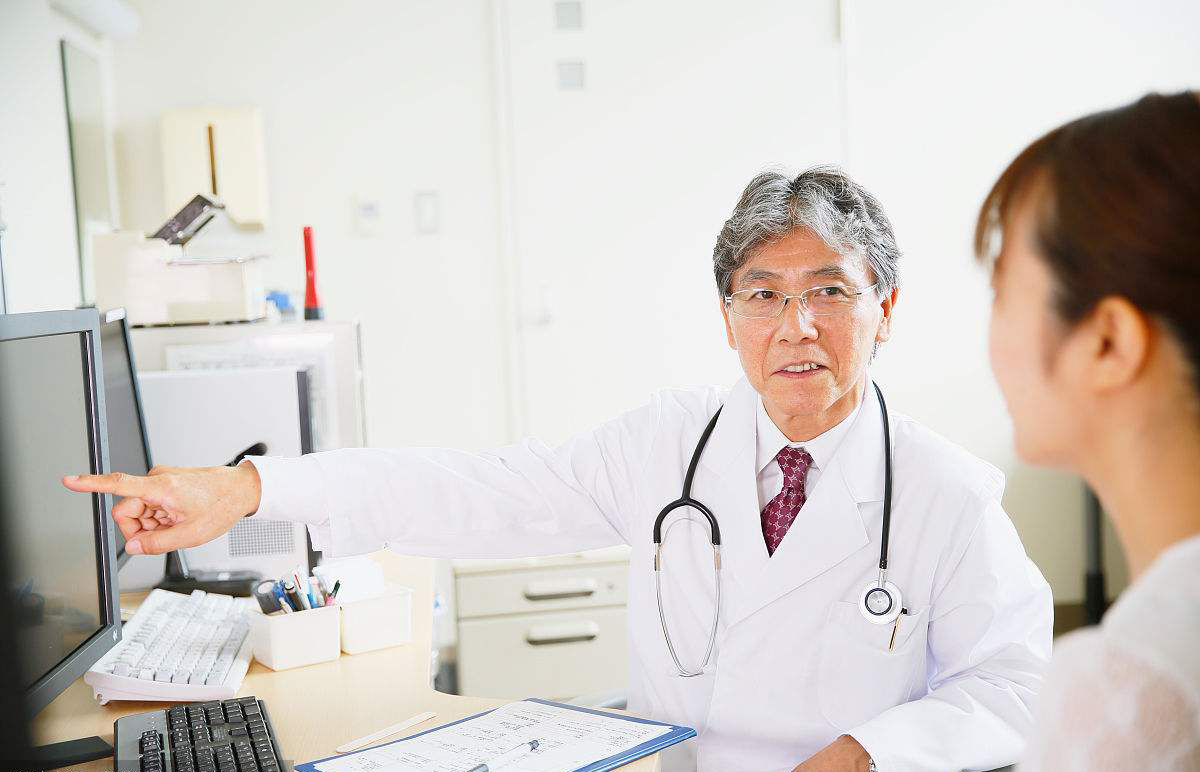 颈椎病手麻,压迫神经有妙招,每天只需十分钟,颈