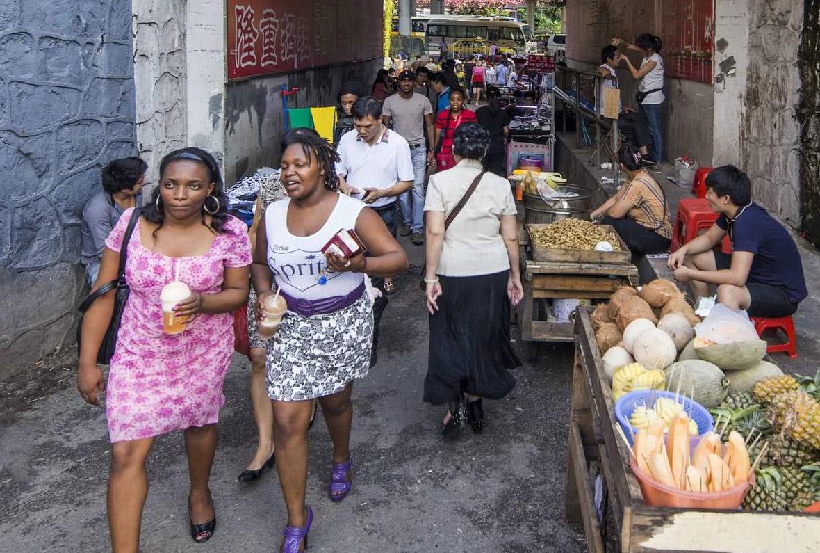 生活在广州的黑人靠什么生存?说出来你可能不信