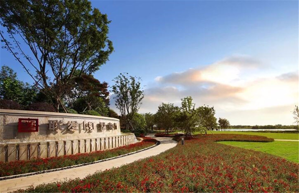 联发红墅东方别墅,红莲湖百万方生态墅区,光谷