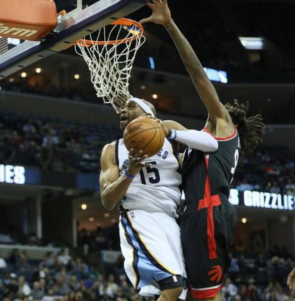 NBA360度上篮最帅的4个球员, 尼克杨上篮