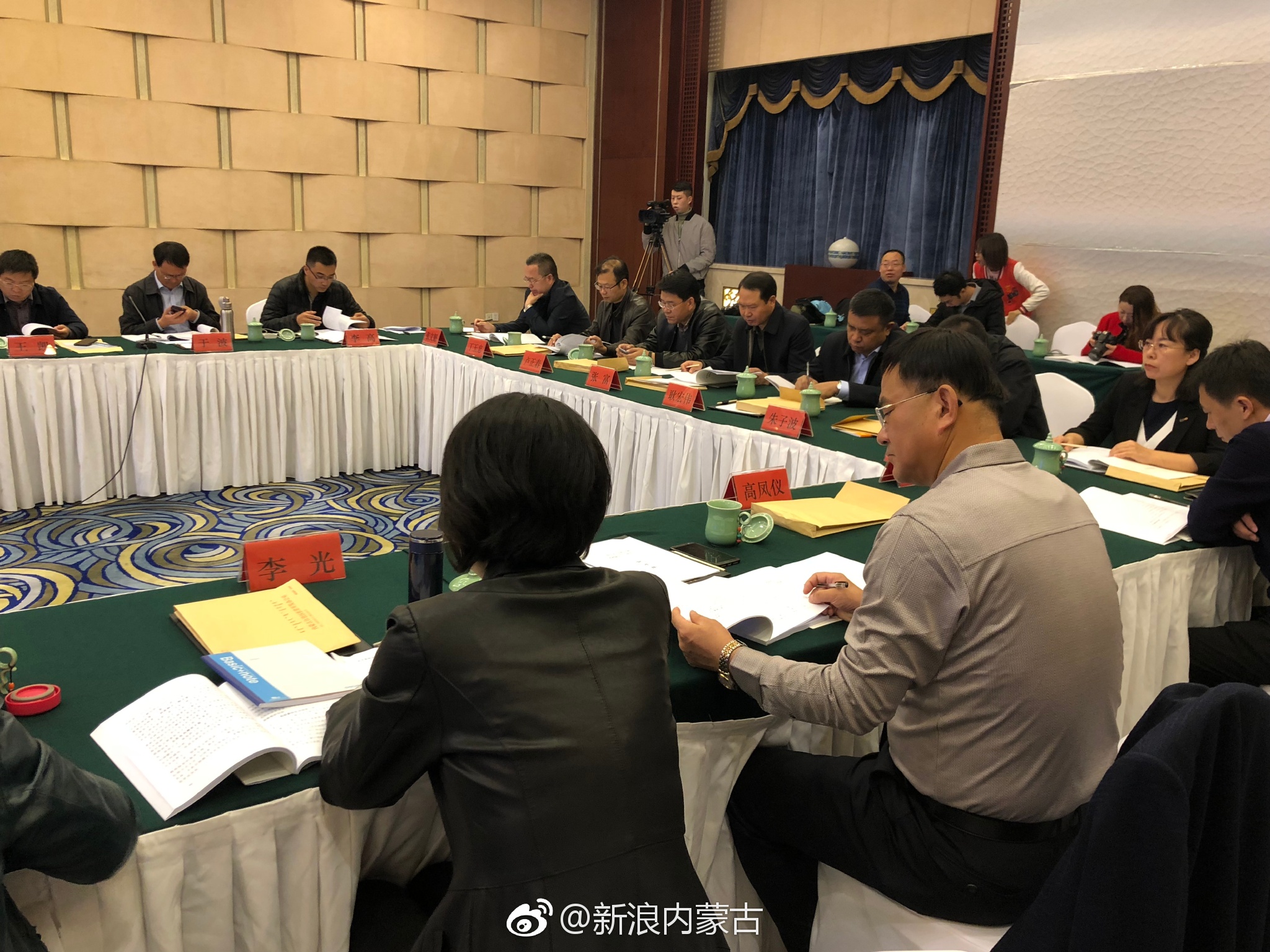 中直单位定点帮扶内蒙古贫困旗县工作座谈会今