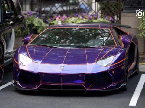 跑车因没挂车牌被拿下，车主道出其苦衷