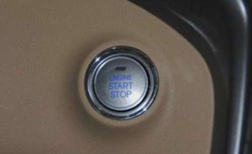 开了5年车才知道一键启动正确用法,之前的车真