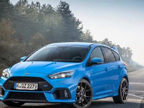 小钢炮之争拉开差距，福克斯RS对飙奔驰amg A45,高尔夫R靠边站