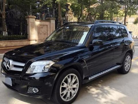 花25万买辆奔驰GLK代步，当打开后尾箱那一刻，整个人呆住了