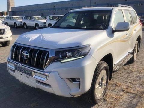 新款18款全时四驱丰田霸道为什么没有军绿色！