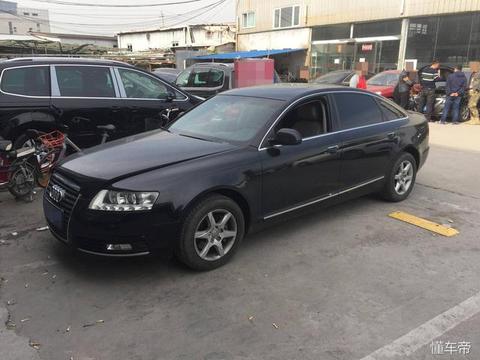 13万买辆8年的奥迪A6L，捡漏还是入坑？打开机舱，朋友直接吓愣