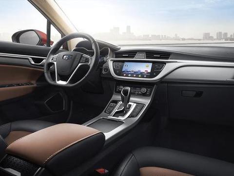 2018款吉利帝豪GS内饰曝光，质感小幅提升