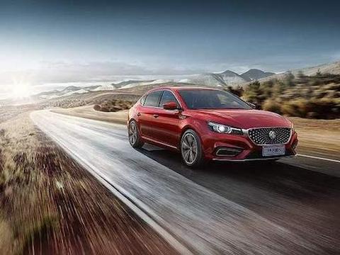 这款国产轿跑搭载自动泊车和遥控驾驶，性能还敢和宝马3系死磕？