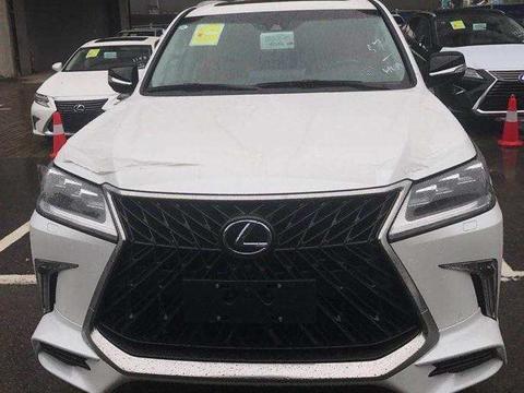 武汉车友花172万元买辆雷克萨斯LX570巅峰限量版, 湖北仅仅两台