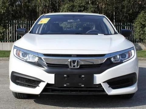 本田又要火，15万的混动家轿，帅过十代雅阁，百公里不到5个油