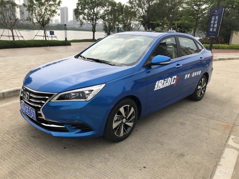 比帝豪强势，内饰不落豪车，还不到6万