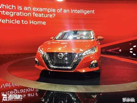 全新日产天籁霸气登场 颜值远超雅阁 凯美瑞更不再话下！