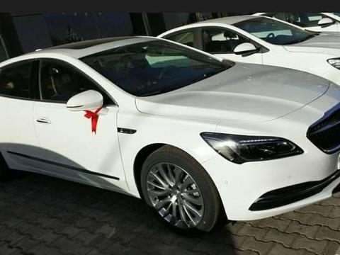 放弃思域买了这车回家，邻居看完双眼放光，以为我买了豪车！