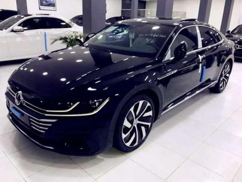 终于被凯美瑞逼急了！大众新车配无框门，仅22万，比宝马奔驰漂亮