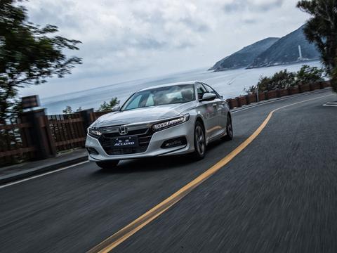 曾和中产们连接的雅阁，今天将驶向何方？