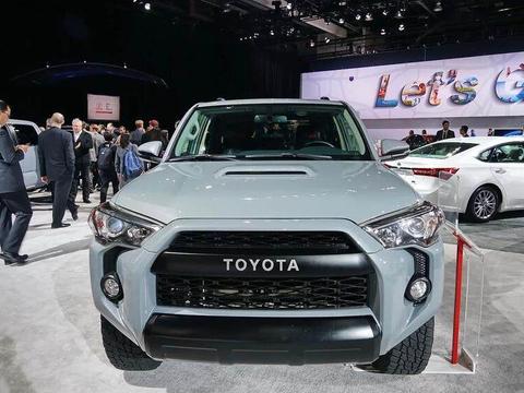 4.0L V6＋四驱纯进口，不到30万的售价，秒杀普拉多！