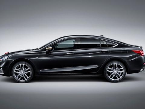 红旗H5驾驶体验，优点很多，缺点也不少！在路上回头率很高！