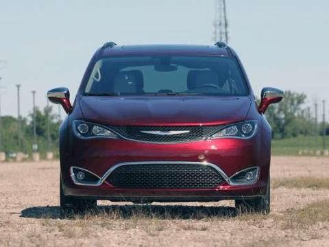 买埃尔法不如买它，便宜20万舒适度不减，车内空间堪比魔术