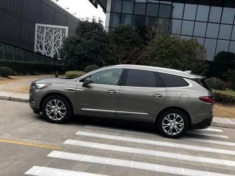 途昂的好日子到头了，这车配3.6L+9AT，比Q7大一圈，终于到店