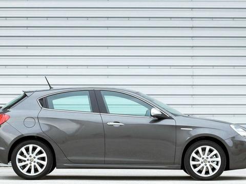 Giulietta内饰丑到爆，外观美到醉