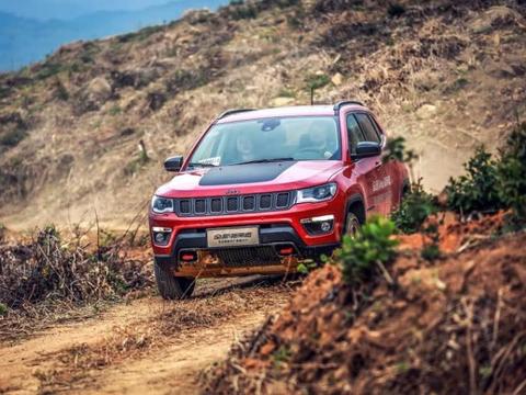 没了C-RV选什么好？20万带四驱越野强悍，自动泊车9AT全都有