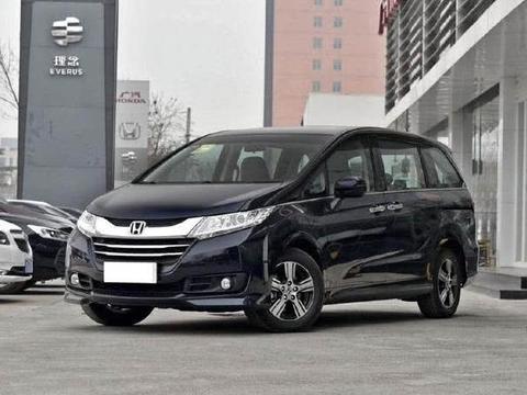 逼格胜过别克GL8，空间宝马730都得给跪，价格还最实惠