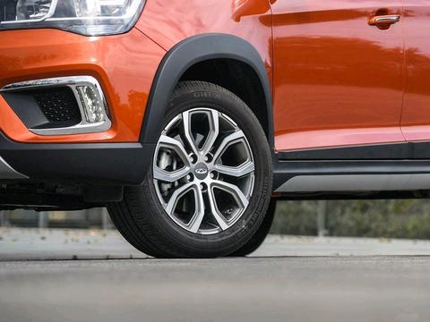 国产再出神车，卖5万配ESP比宝骏510实惠，网友：性价比狂魔