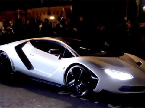 全球仅40台的神级超跑现身，2.8秒即可破百，车牌是最大的亮点！