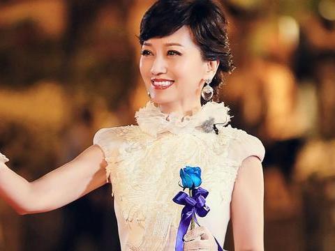 63岁的她身价上亿，座驾是一辆1400万豪车！网友：我认识她