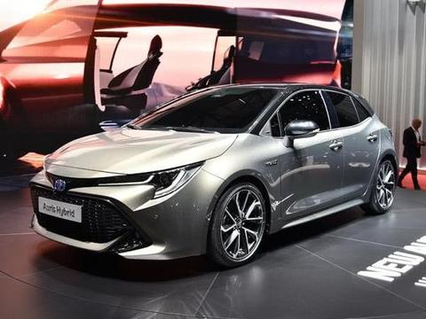 思域哭了，新一代卡罗拉实车亮相，颜值赛跑车，大众速腾也挡不住