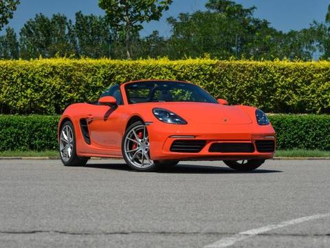 不懂车的妹子都在盯着看，这3款双门轿车回头率最高