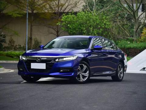 丢了「本田之魂」的第十代雅阁，为何在B级车竞争中败给了凯美瑞