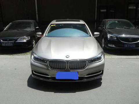 92万元买辆宝马730Li，车主妻子开了一个月后说出了自己的无奈