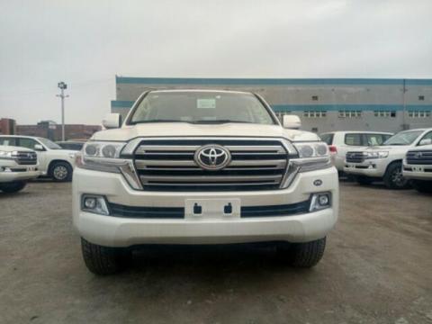 丰田酷路泽4000在无数越野爱好者的心中，就是神一样的进藏神器