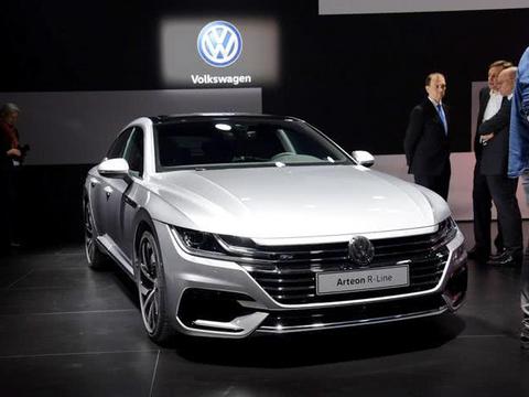 奔驰太贵，宝马太low，大众CC看厌了，看完它果断入手