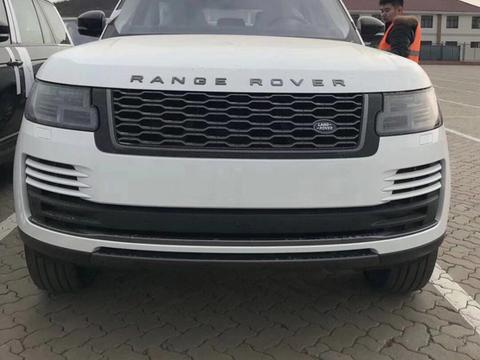 17款路虎揽胜3.0行政HSE最新优惠促销 路虎揽胜关税降多少