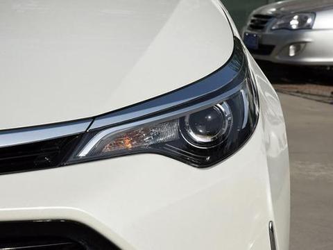 月销1万多辆，外观比卡罗拉动感，全系标配ESP，油耗最低仅4.2L