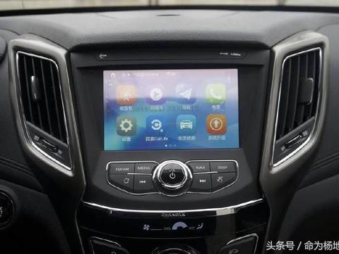 长安默默无闻暗戳戳拿走销冠的年轻之作CS35