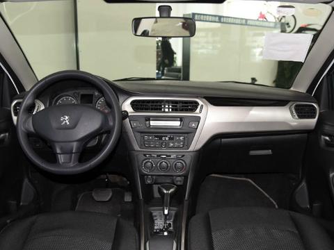 东风为争夺家轿大佬宝座，颜值配置双双提升，买不买你说算