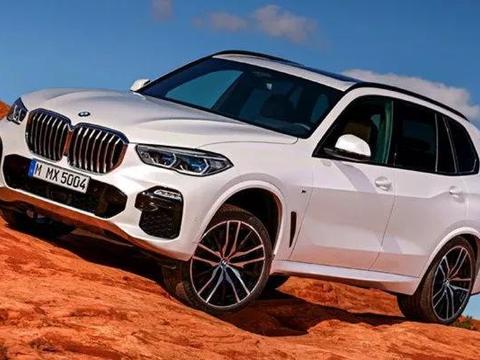 全新宝马X5，双肾更大了，搭载4.4T动力，5.2秒破百！