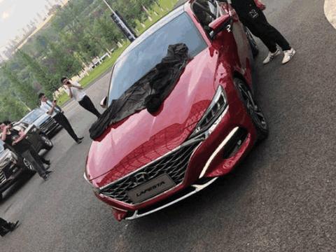 现代最美轿跑来袭! 颜值帅过思域, 一看价格, 人人买得起!