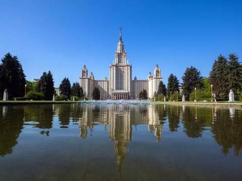 博越够野，敢跟坦克宣战尝尝子弹的味道