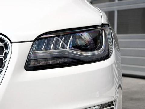 标配LED大灯+7气囊，纯进口2.0T强劲动力，档次高过宝马！