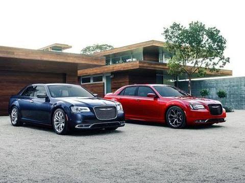 看车标值300万，档次比宝马7系更高，进口V6卖35万无人识