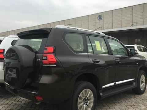 霸道4000 18款 VX 九气 外挂顶配 报价65.6！用车在七月！